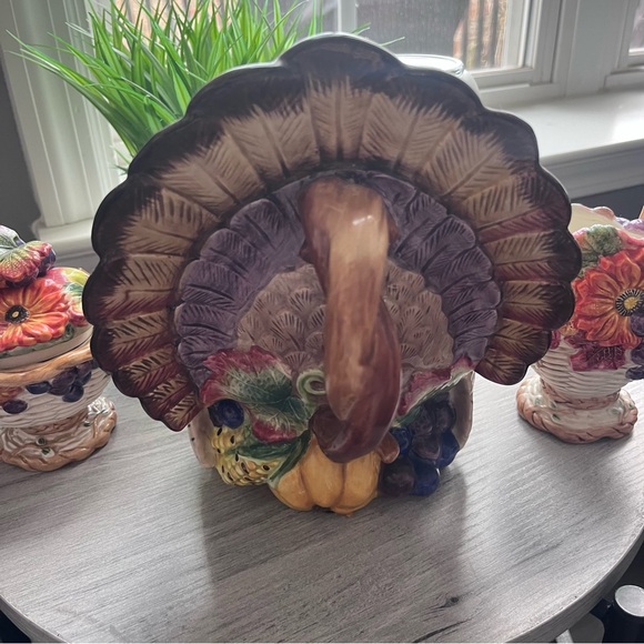 Fitz and Floyd Harvest Thanksgiving Turkey Teapot with Creamer & Sugar Bowl - Picture 9 of 16